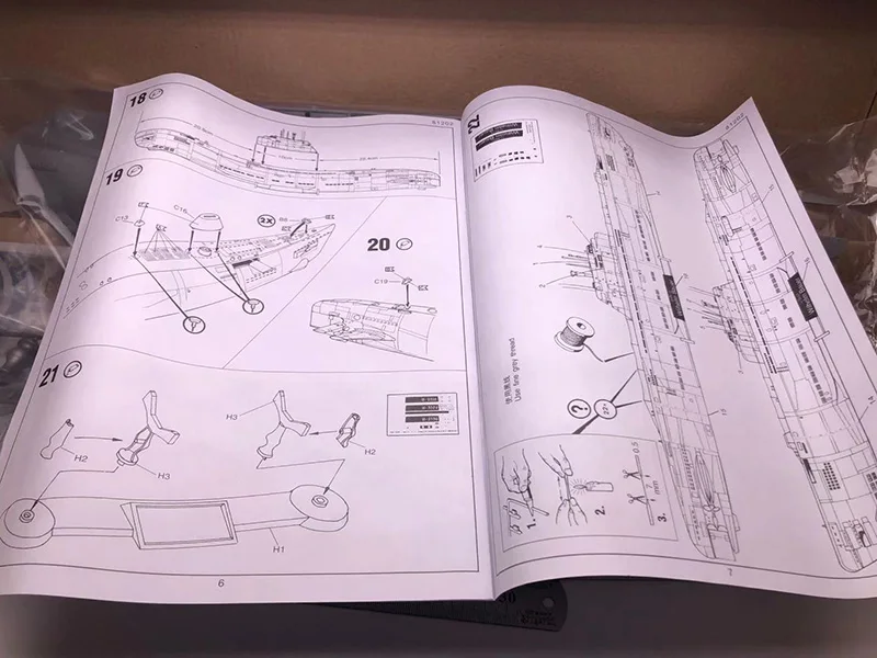 1/144 WWII kapal selam Jerman  - Model Kit Entry Grade ulasan dan harga